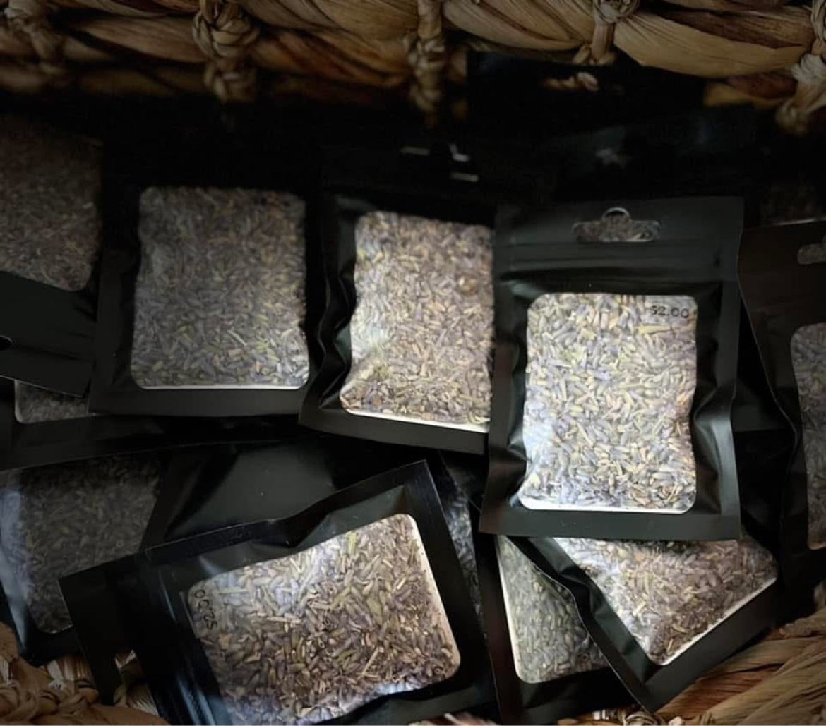 Organic dried lavender buds